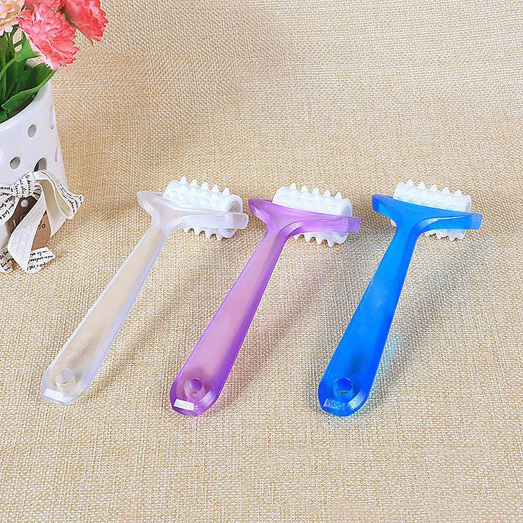 Small plastic roller face massager Bpower Fitness